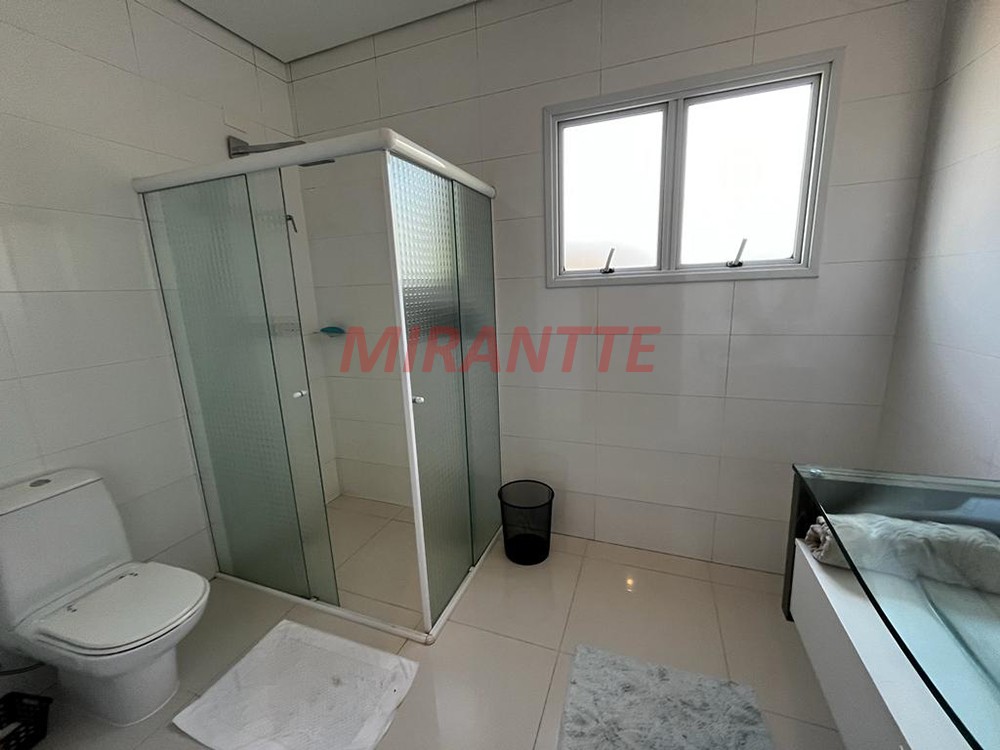 Sobrado de 750m² com 4 quartos em Tremembe