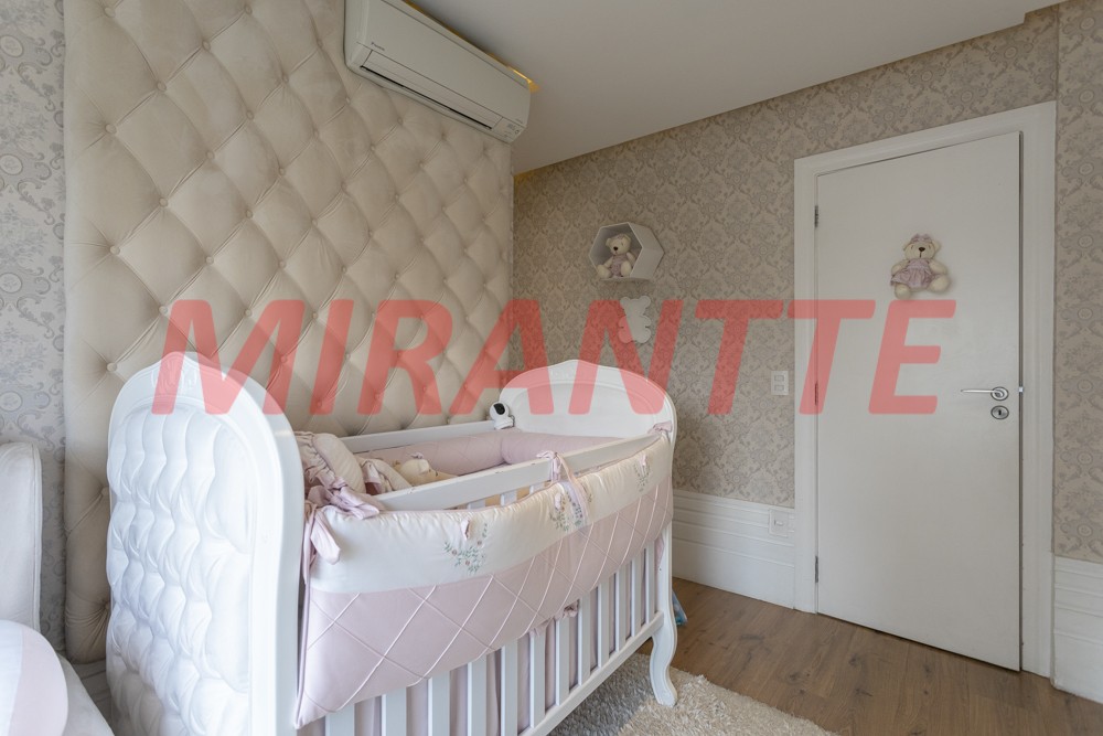 Apartamento de 264m² com 3 quartos em Santa Teresinha