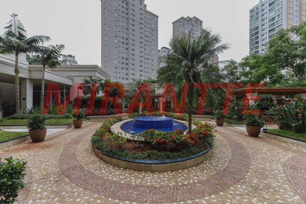 Apartamento de 264m² com 3 quartos em Santa Teresinha