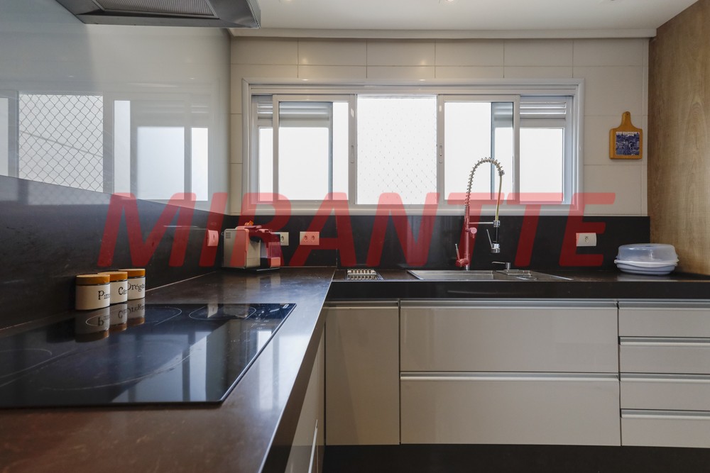 Apartamento de 264m² com 3 quartos em Santa Teresinha