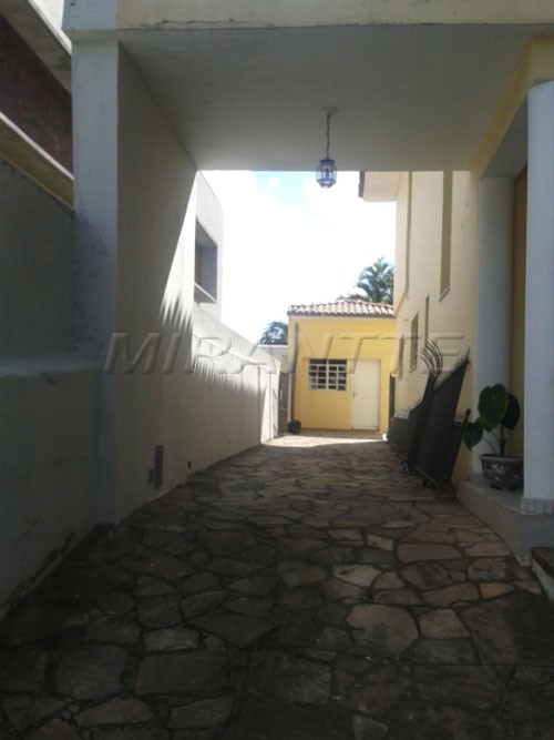 Sobrado com 5 quartos em Sumaré