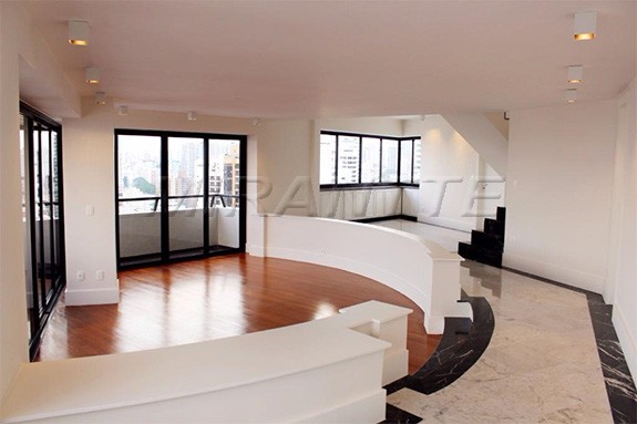 Apartamento de 500m² com 4 quartos em Aclimação