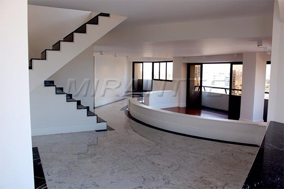 Apartamento de 500m² com 4 quartos em Aclimação