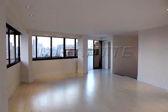 Apartamento de 500m² com 4 quartos em Aclimação