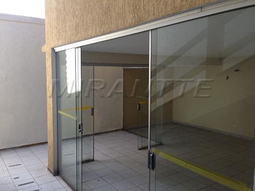 Comercial de 175m² em Água Fria