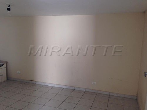Comercial de 175m² em Água Fria