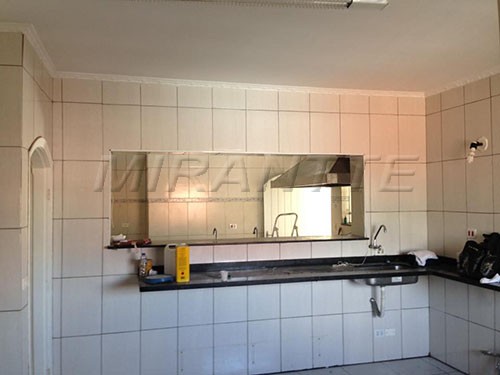 Comercial de 175m² em Água Fria