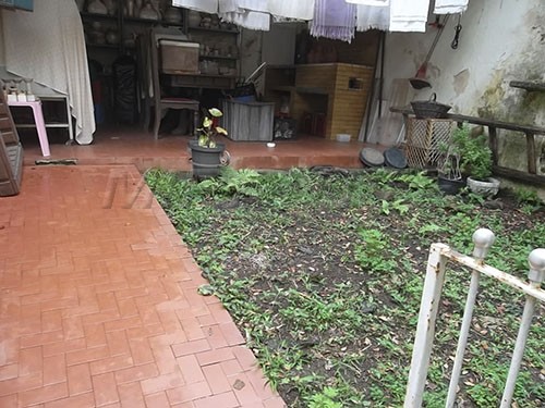 Sobrado de 240m² com 4 quartos em Vila Mazzei