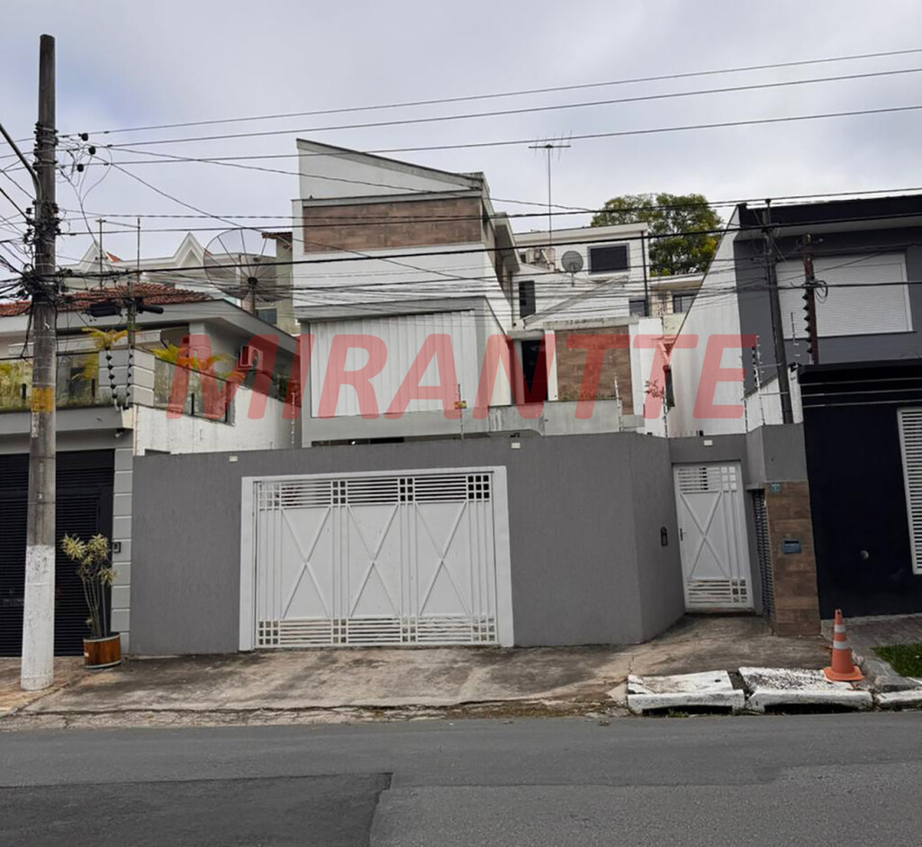 Sobrado de 227m² com 3 quartos em Jardim França