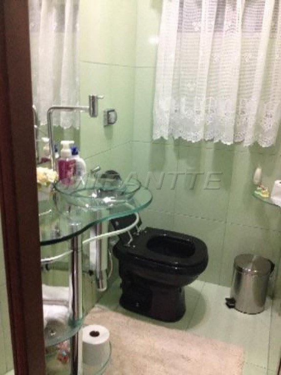 Sobrado de 237m² com 2 quartos em Vila Sabrina