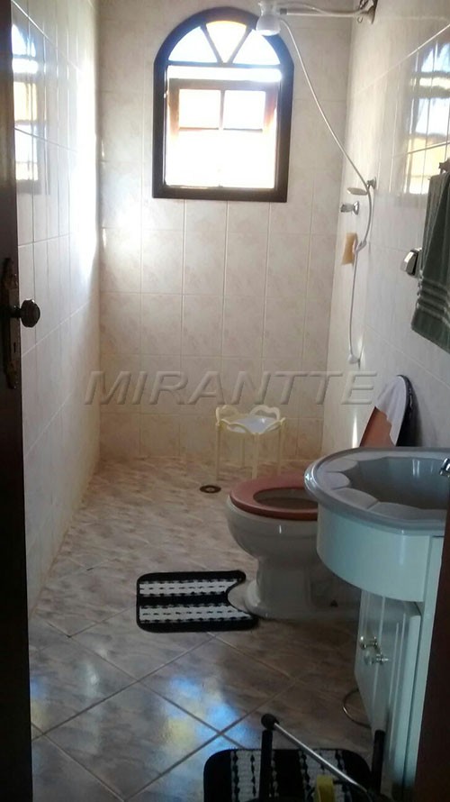 ChÁcara de 2900m² com 5 quartos em Vitória Régia