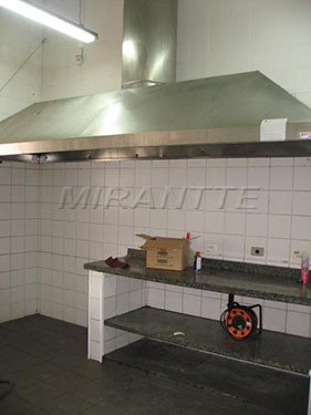 Comercial de 300m² em Santana