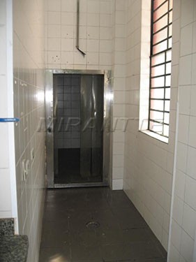 Comercial de 300m² em Santana