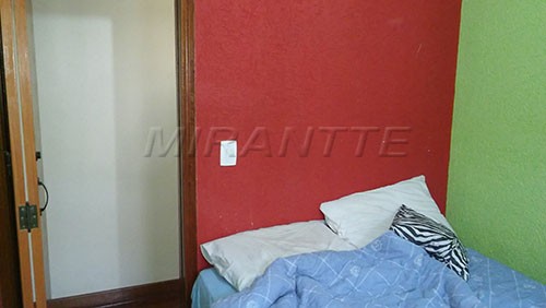 Sobrado de 93m² com 3 quartos em Cachoeirinha