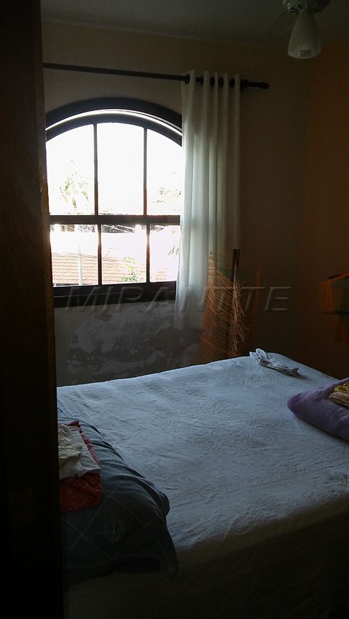 Sobrado de 93m² com 3 quartos em Cachoeirinha
