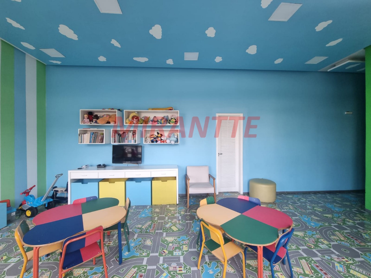 Apartamento de 64m² com 2 quartos em Santana