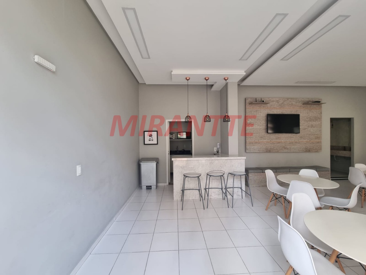 Apartamento de 64m² com 2 quartos em Santana