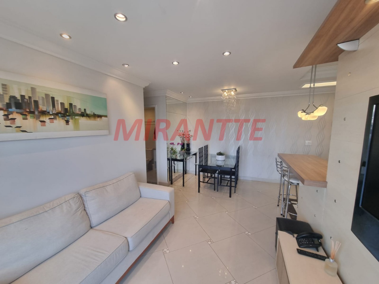 Apartamento de 64m² com 2 quartos em Santana