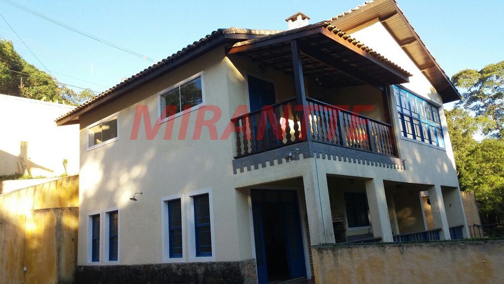 Casa terrea de 200m² com 3 quartos em Serra da Cantareira