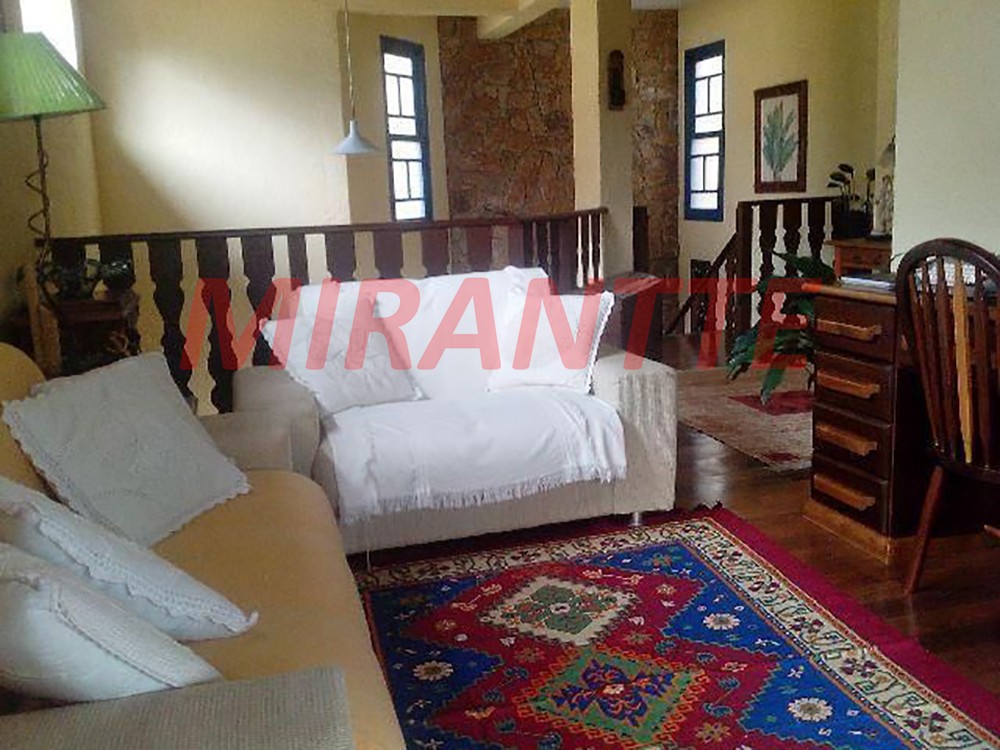 Casa terrea de 200m² com 3 quartos em Serra da Cantareira