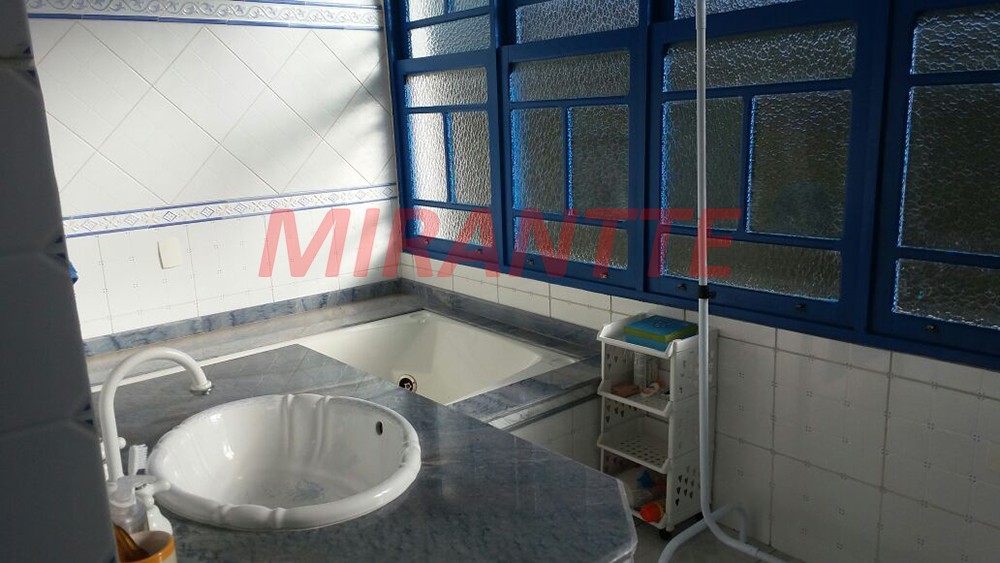 Casa terrea de 200m² com 3 quartos em Serra da Cantareira