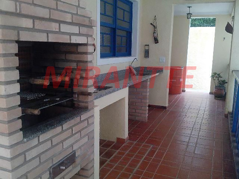Casa terrea de 200m² com 3 quartos em Serra da Cantareira