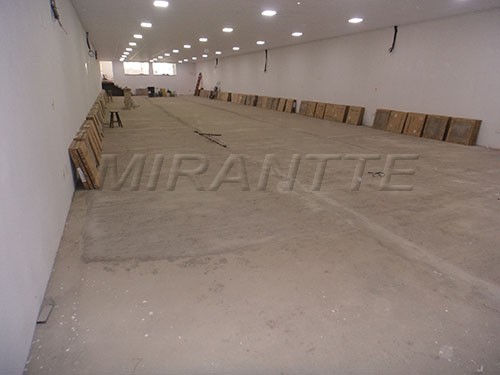 Comercial em Parada Inglesa
