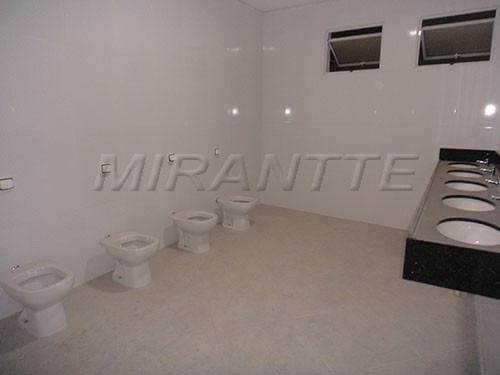 Comercial em Parada Inglesa