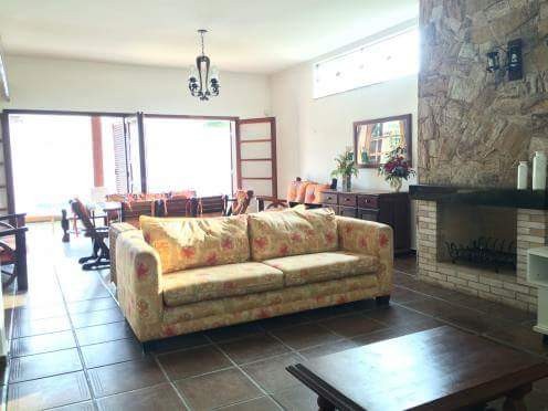 Sobrado de 715m² com 5 quartos em ENSEADA