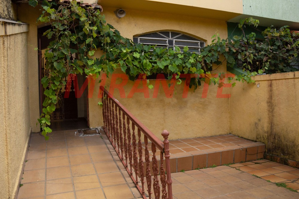 Sobrado de 214m² com 4 quartos em Horto Florestal
