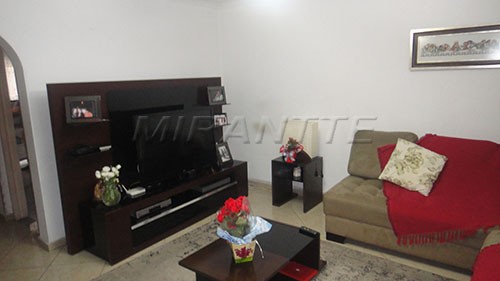 Sobrado de 140m² com 3 quartos em Horto Florestal