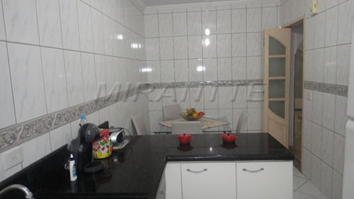 Sobrado de 140m² com 3 quartos em Horto Florestal