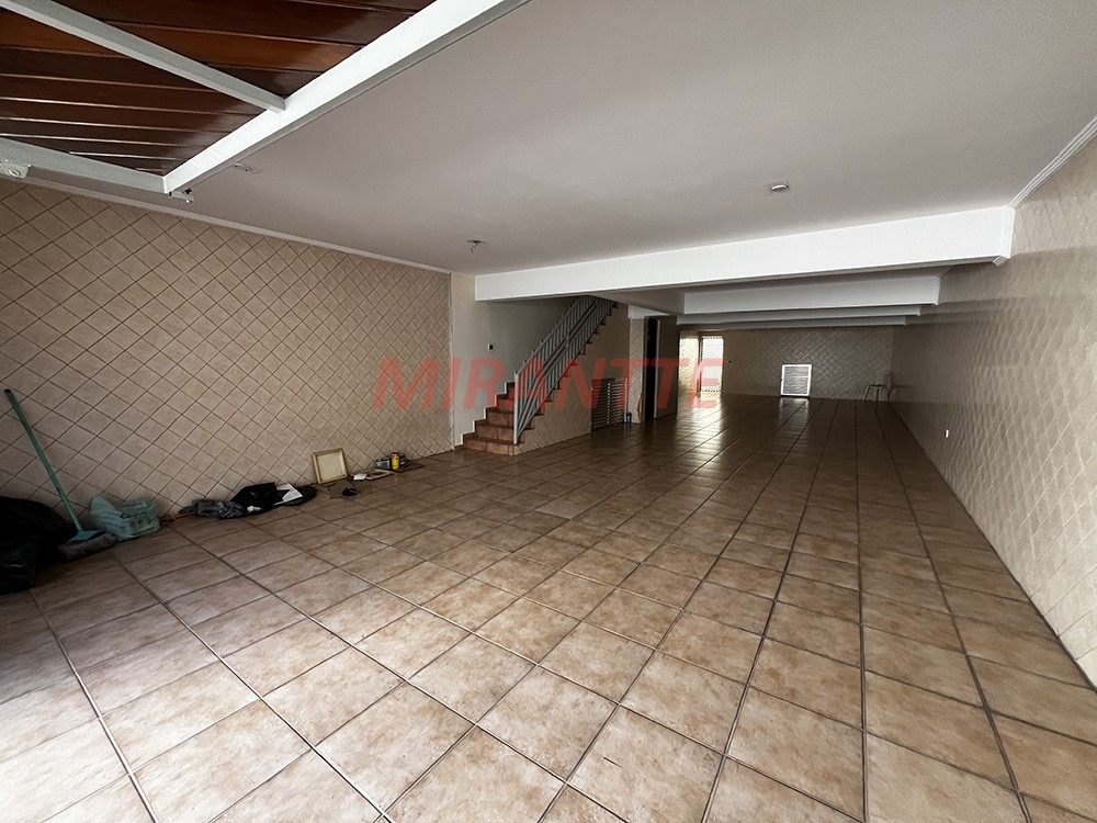 Sobrado de 288m² com 4 quartos em Jardim França