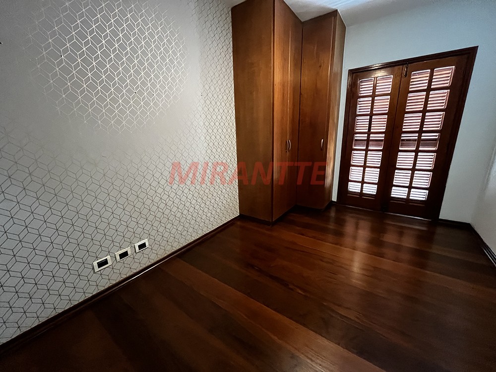 Sobrado de 288m² com 4 quartos em Jardim França