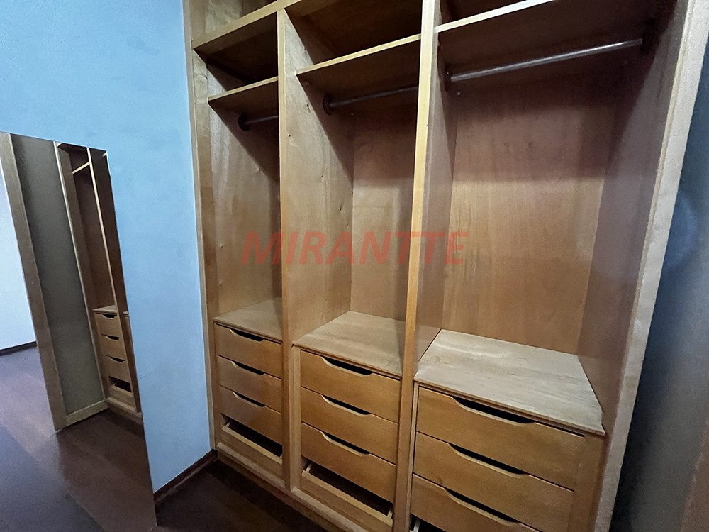 Sobrado de 288m² com 4 quartos em Jardim França