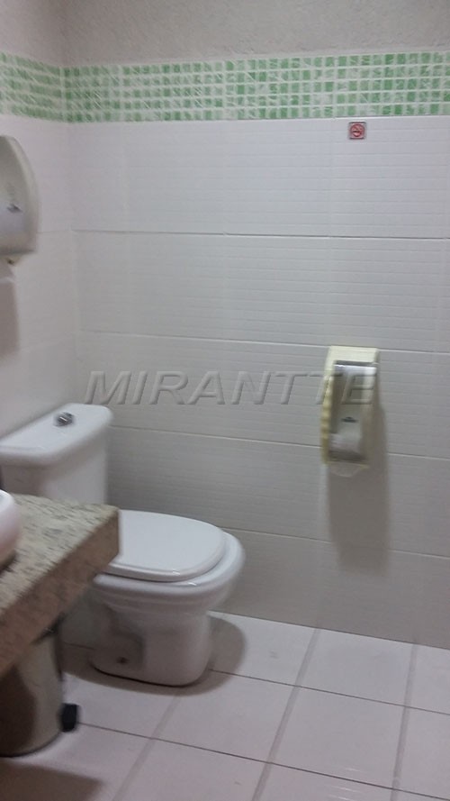 Comercial de 255m² em Água Fria