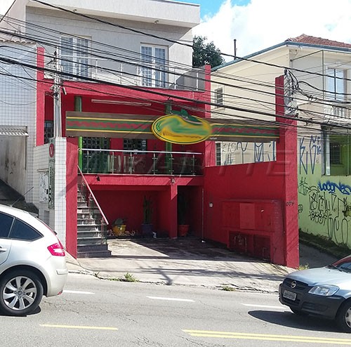 Comercial de 255m² em Água Fria