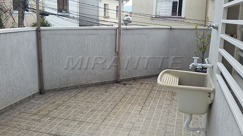 Comercial de 255m² em Água Fria