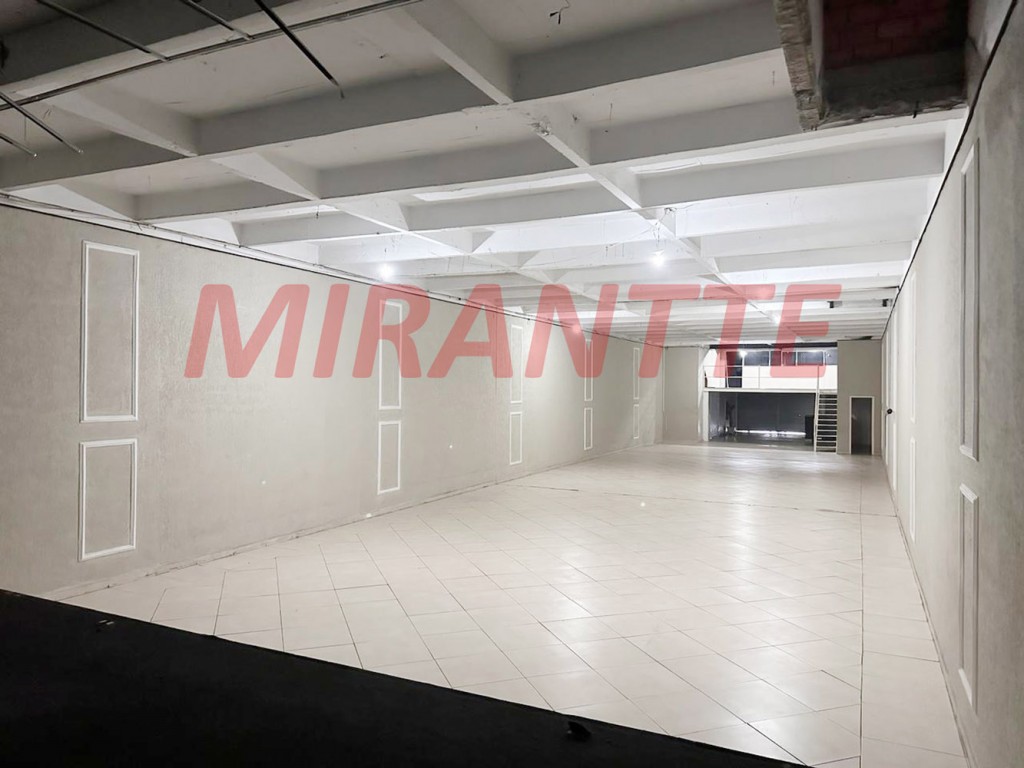 Comercial de 1298m² em Casa Verde