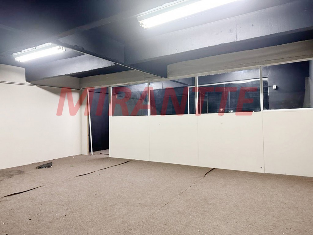 Comercial de 1298m² em Casa Verde