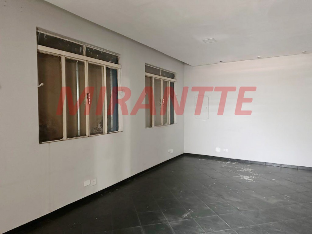Comercial de 1298m² em Casa Verde
