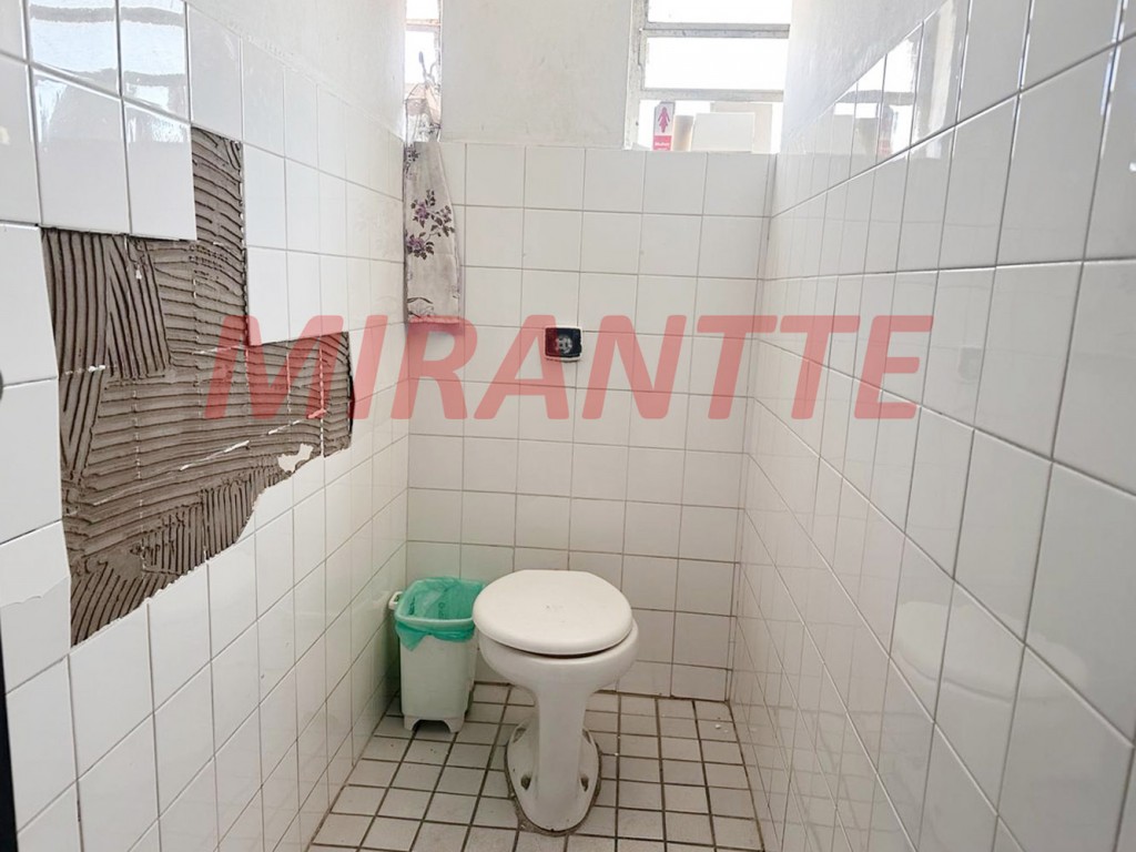 Comercial de 1298m² em Casa Verde
