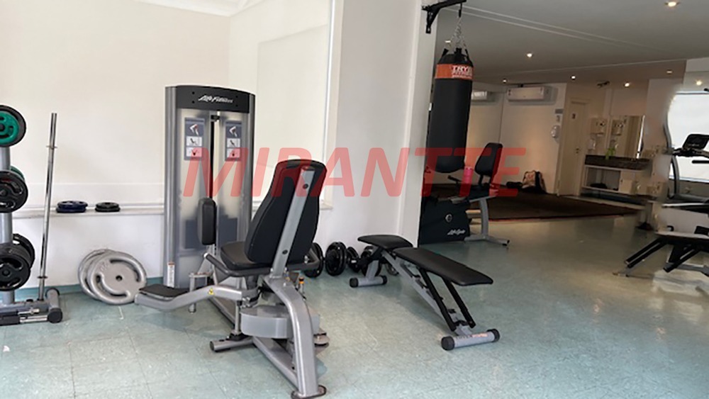 Apartamento de 260m² com 4 quartos em Santana