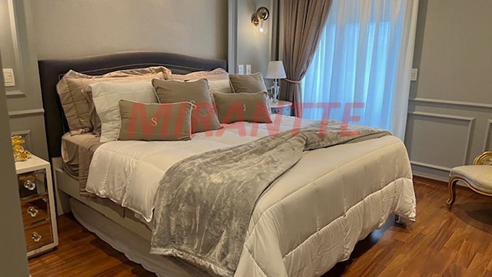 Apartamento de 260m² com 4 quartos em Santana
