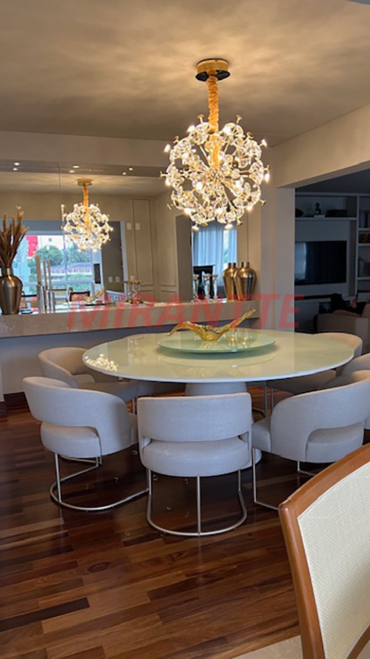 Apartamento de 260m² com 4 quartos em Santana