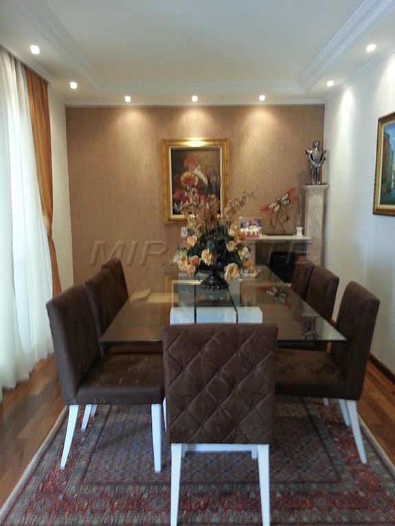 Apartamento de 178m² com 4 quartos em Brooklin