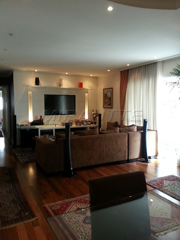 Apartamento de 178m² com 4 quartos em Brooklin