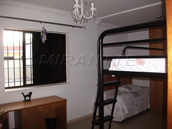 Sobrado de 240m² com 3 quartos em Vila Bianca