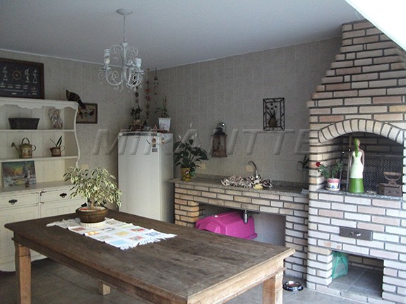 Sobrado de 240m² com 3 quartos em Vila Bianca