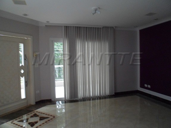 Sobrado de 1100m² com 4 quartos em Jardim São Bento